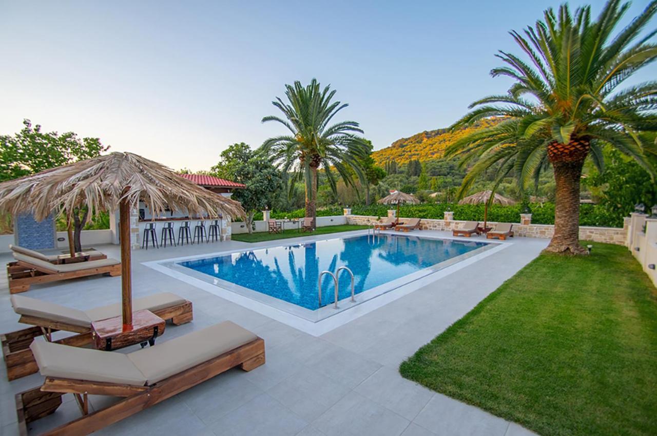 Zissis Villa & Pool 5Min Drive To Beach Kato Yerakarion Exterior foto